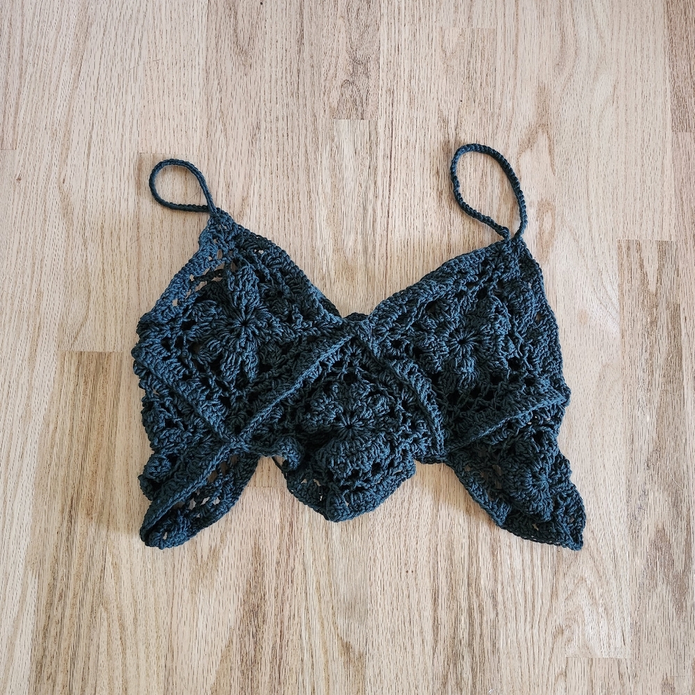 Forest green crochet top